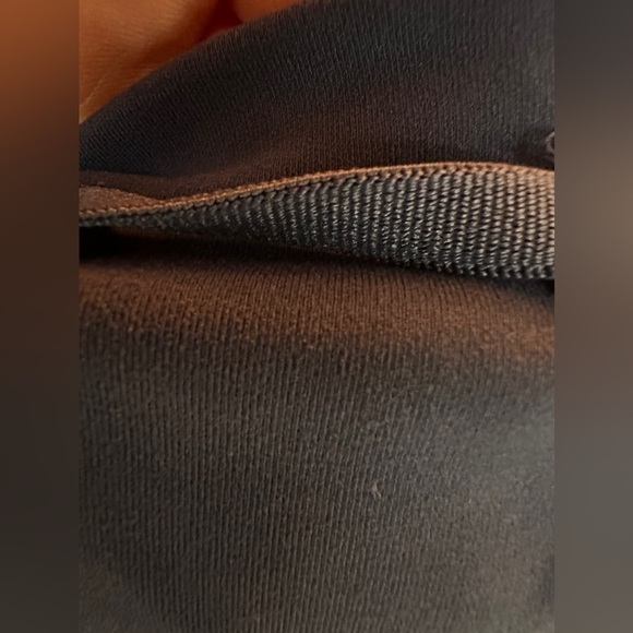 Lululemon Wunder Train High-Rise Short 6"
Diamond Dye Shade Naval Blue size 2 - Picture 3 of 6